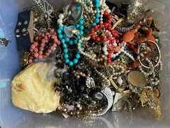 Vintage Junk Jewelry Lot 11+ Lbs Rhinestones Beads Necklaces Earrings
