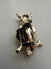 Vintage Owl pin brooch. Signed Gerry. See pics.