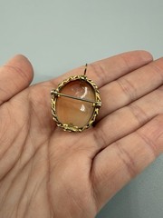Vintage Carved Shell Cameo Brooch Pendant 1/20 12K GF Lady Portrait Twist Frame