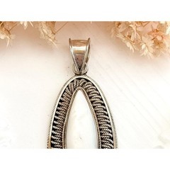 Teardrop Balinese Made Mother of Pearl Sterling Silver 925 Vintage Pendant