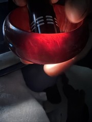 VTG. COLLECTIBLE RARE BAKELITE BRACELET Red Blood Marble Bangle 74 Grams