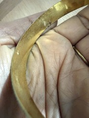 VINTAGE ENAMEL ROSE BRACELET GOLD TONE JAPAN 2.5 INCHES IN DIAMETER