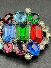 Vtg Signed Eisenberg Original Mulit-Colored Rhinestone Fur Clip/Pin – Read