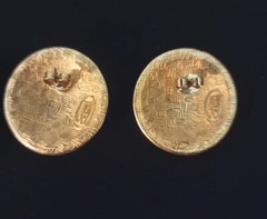 Vintage CASUAL CORNER Matte Gold Tone Crest Shield Button Clip On Earrings