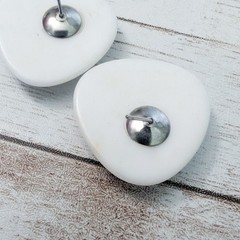 Vintage Earrings For Pierced Ears Off White Rounded Triangle – Damaged