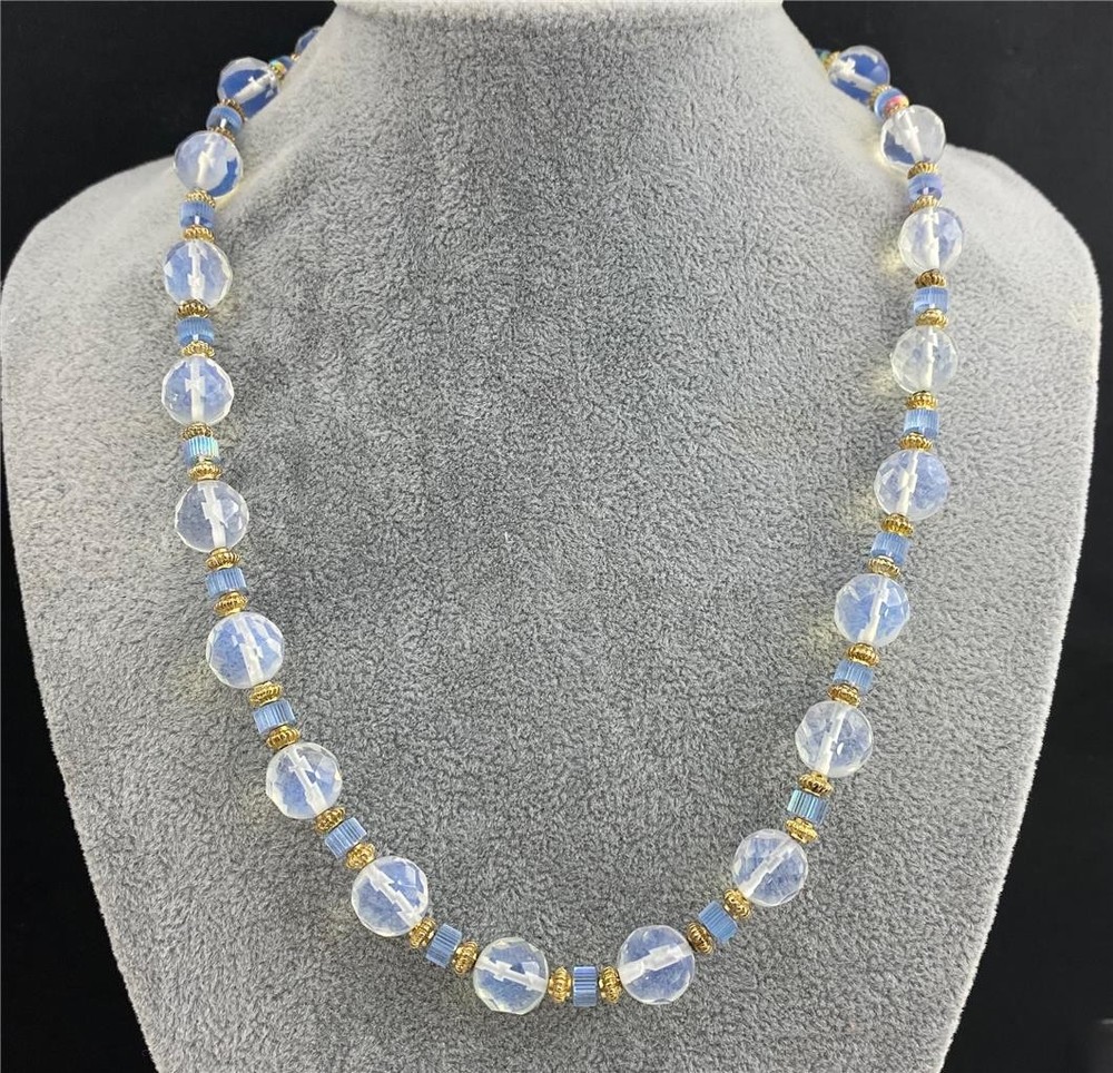 Vintage Opalite Glass Bead Necklace Gold Tone Accent Beads 21″ Long