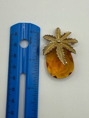 VINTAGE PINEAPPLE GLASS BROOCH PIN PENDANT