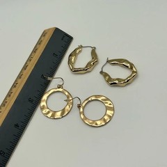 Classic Textured Hoop Earrings Qty 2 Gold-tone Unsigned Dangle Drop Everyday