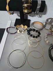 Mixed metal materials lot of 34 bracelets