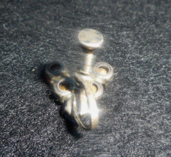 Vintage Sterling SIlver SINGLE Screw-Back “V” Victory Earring-Red/White./Blue
