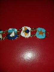 Vintage Nassau Bahamas Enamel Souvenir Tourist Link Gold Bracelet