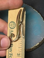 VINTAGE YELLOW GOLD PLATED LETTER K BROOCH 2.25”