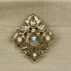 Lot of 9 Assorted Vintage Brooches
