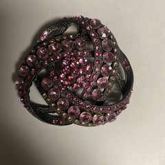 Vintage swirl abstract pin/Brooch Pink Stones Dark Silver Tone pendant