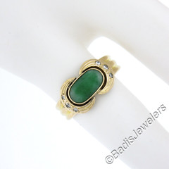 Vintage Petite 14K Yellow Gold Cabochon Green Jade & Diamond Grooved Band Ring