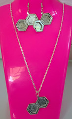 Vintage NOS Silver Hexagon Locket Necklace & Earrings Set – 20″ Magnetic Clasp
