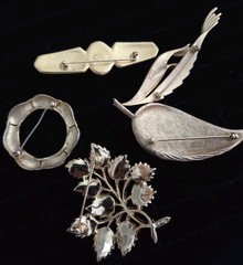 Vintage Silver & Gold Tone Brooch Lot Of 5 All Signed CROWN TRIFARI Leaves Swag
