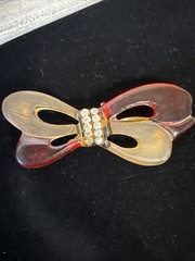 RARE Vintage Bakelite Amber Carved Bow Pin Brooch 3.25”