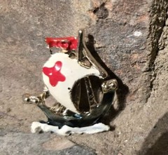 Brooch Pin Vintage Enamel Metal Ship Brooch Pin Pirates Vikings