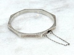 Vintage antique Sterling Silver Octagonal Engraved Hinged Bangle Bracelet 7”