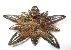 ANTIQUE WOMENS LARGE 800 SILVER FLOWER FILIGREE PIN BROOCH 60MM 9 grams