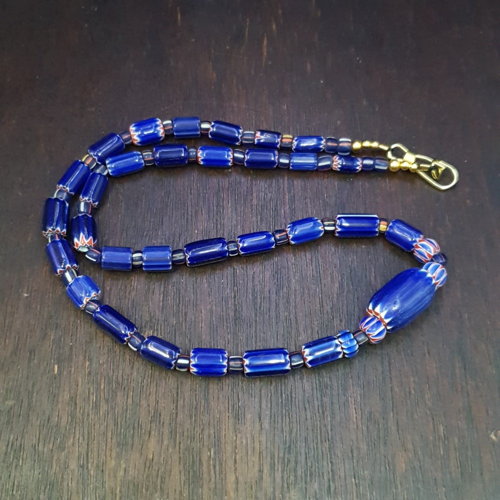 Vintage Venetian Style Blue Chevron Beaded Necklace 18in | 4.7–20.3mm Beads