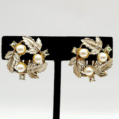 Judy Lee Leaf Leaves Wreath with Faux Pearls & Crystals Vintage Clip On Earrings