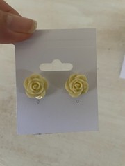 Vintage Flower Earrings Set of Two Ivory Gray Flower Earrings