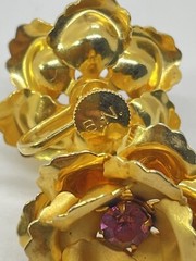GORGEOUS VINTAGE SIGNED B.N. 3D Rose JEWELRY SCREWBACK EARRINGS Pink STONE