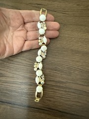 VTG JULIANA D&E Gold Tone Milk Glass AB & Clear Rhinestone Bracelet Borealis