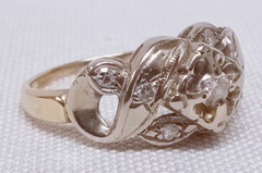 14k White & Yellow Gold Floral Diamond – Size 5.25 – 3.0g