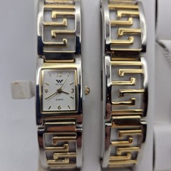 NOS Vtg Waltham Ladies Gift Set Gold & Silver Tone Watch, Bracelet, 18″ Necklace