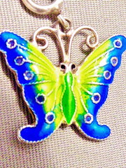 Vintage Sterling SIGNED SU YELLOW GREEN BLUE WHITE ENAMEL BUTTERFLY CHARM