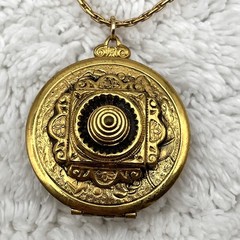Vintage Victorian Style Locket Pendant Necklace Engraved Floral Flower Motif