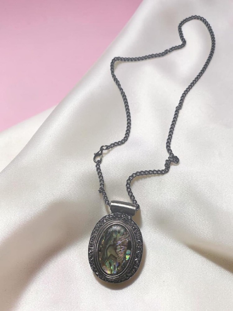 Vintage Silver Tone Abalone Shell Oval Pendant Necklace Boho Statement Jewelry