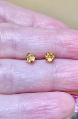 Beautiful Vintage 10 Kt. Yellow Gold Faceted Round Golden Citrine Stud Earrings