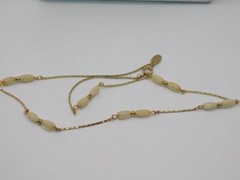 B619-VINTAGE NECKLACE~GOLD TONE/CREAM BEADS~MEDICI~17.5″