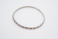 Vintage Sterling Silver 925 Bangle Bracelet 8″ Textured A5