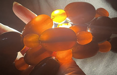 Vintage-Root Beer/Cherry Cola/Amber Orange-Carved Horn-Oval Bead-28 in Necklace