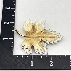 Vintage Sarah Coventry Brooch Natures Choice Maple Leaf Original Box