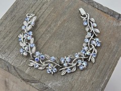 Vintage Lisner Blue AB Rhinestone Bracelet Leaves Link 7 Inches Signed Rhodium