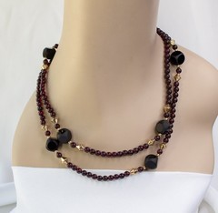 Vintage Single Strand Garnet Necklace With Black Agate Gemstones 36 in