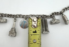1960’s Chicago Landmark Souvenir Charm Bracelet Silver Tone Illinois History