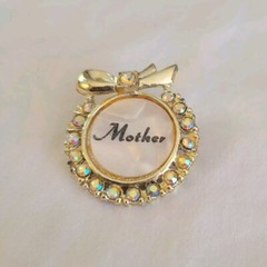 Vtg Faux Mother of Pearl Lucite AB Rhinestones Pin Gold Tone Mother’s Day Brooch