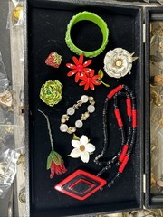 Vintage Rhinestone Flowers Plastic Jewelry Lot Of 9 Gorgeous Pieces
