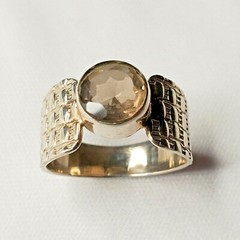 Vintage 925 Sterling Silver Topaz Faceted Flat Silver Dot Etch Ring Size 8.5