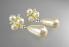 Classy Vtg 1 1/4″ Faux Pearl Dangling Cluster Clear Crystal Post Earrings 195G