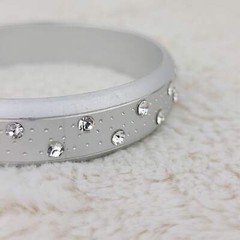 1950s Vintage Bangle Bracelet in Silver Colored Metal – 1950s