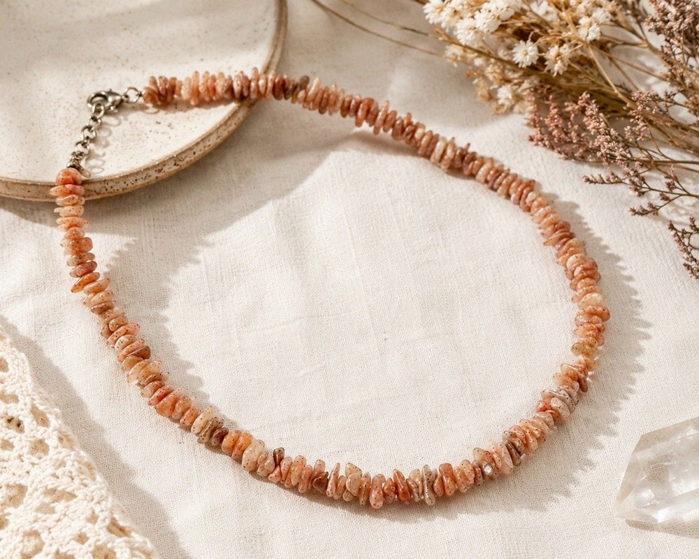 Vintage 1970 Peach Sunstone Gemstone Chip Choker Necklace Natural Stone Organic