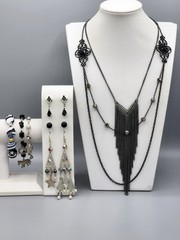 Vtg-Mod Jewelry Lot Silver Tone Black Glass Crystal Chain Pendant Necklace